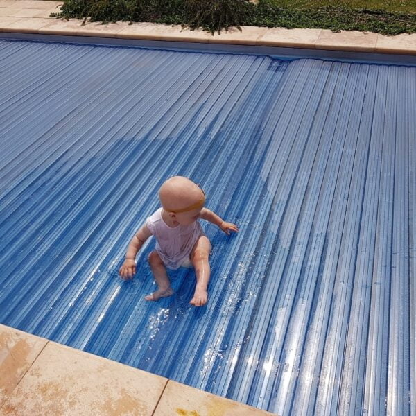 Príklad bezpečnosti bazénových lPríklad bezpečnosti bazénových lamielamiel