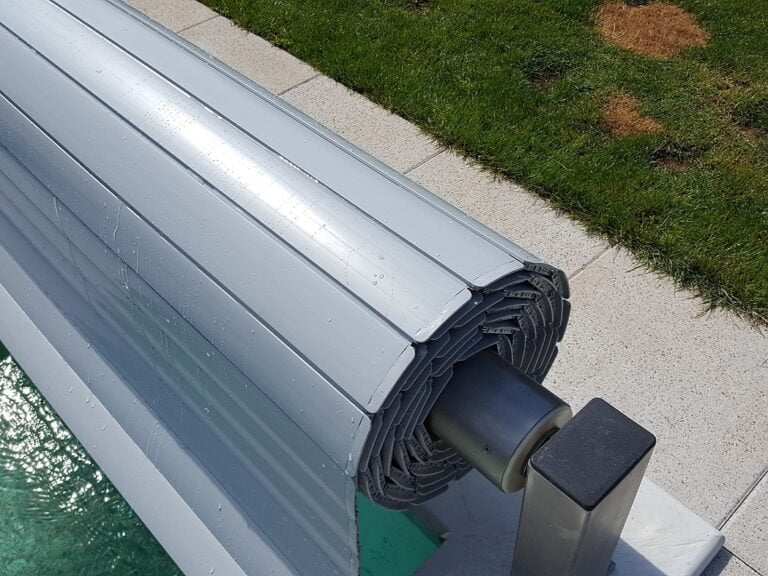 Nadhladinove navijanie bez krytu