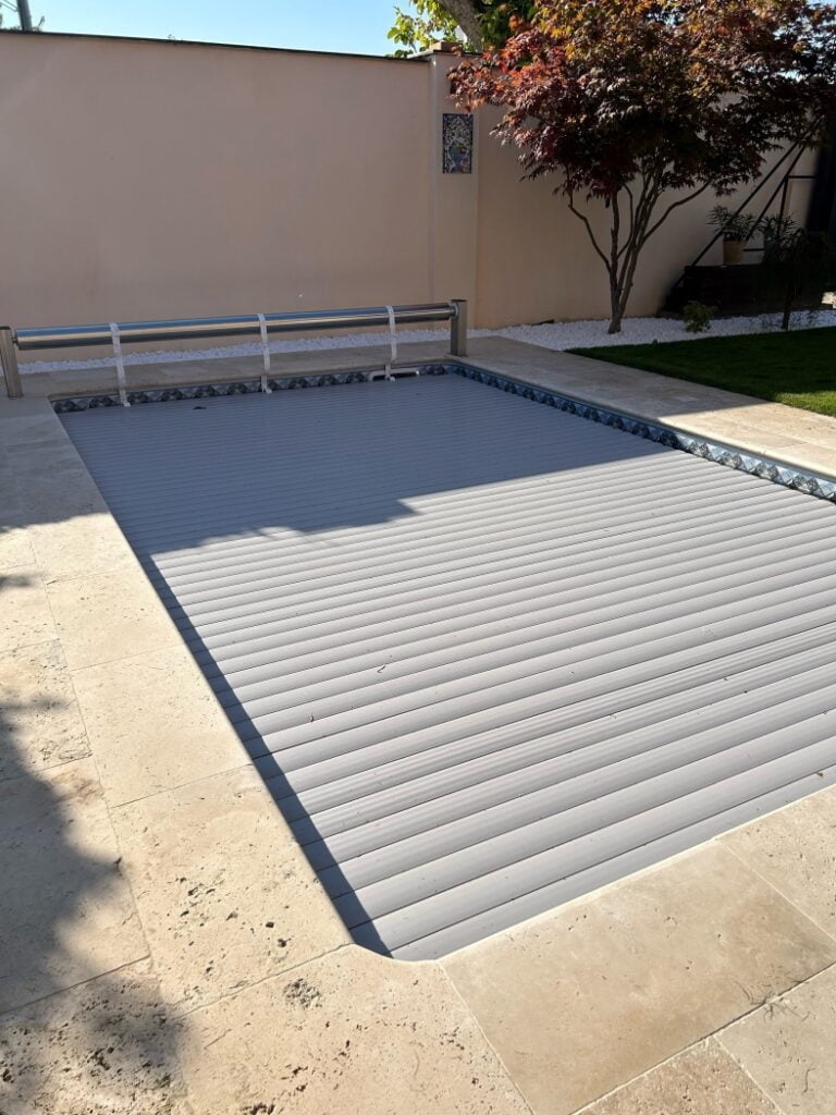 Nadhladinove navijanie bez krytu